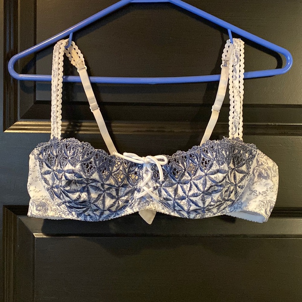 Lightly worn amazing quality